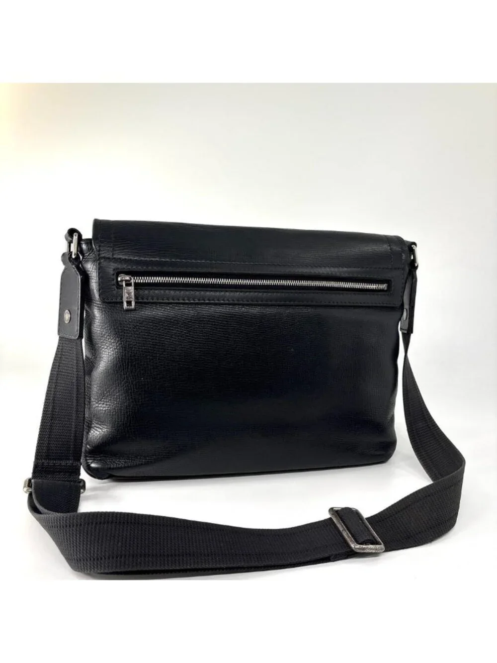 Louis Vuitton Super Utah Omaha Leather Shoulder Bag Black